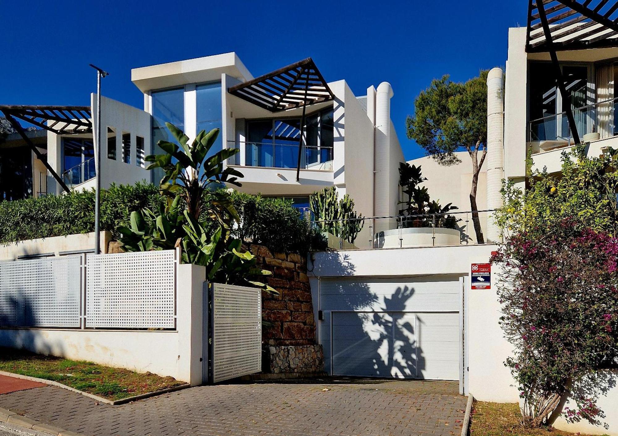 Luxurious 2 Bedroom Townhouse In Sierra Blanca Marbella Exterior photo